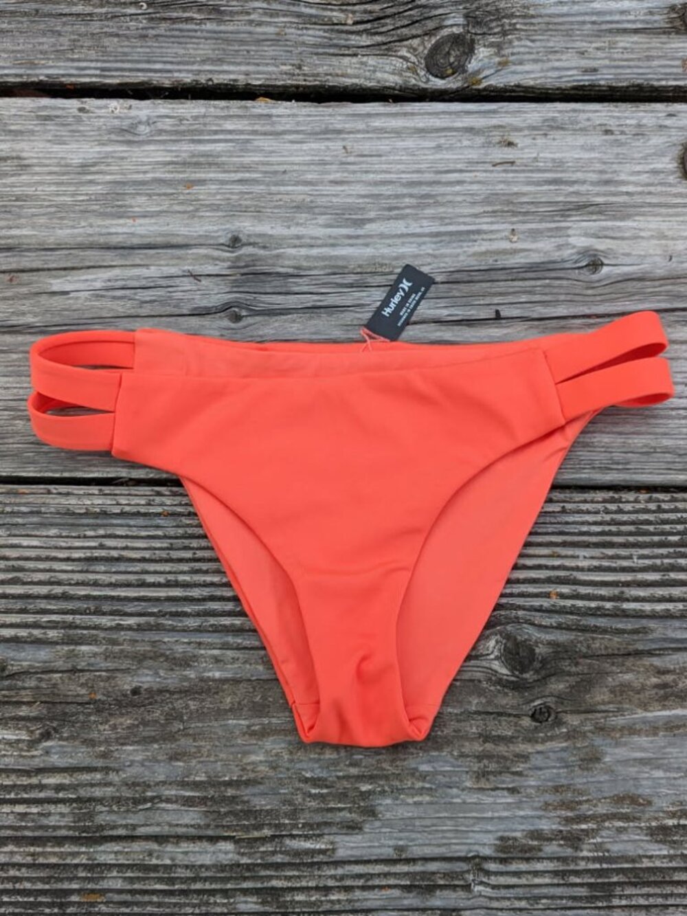 Hurley 3 Piece Swimwear Bundle NWOT - Picture 2 of 16